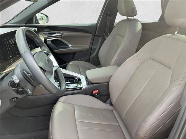 Used 2025 Audi Q5 Premium w/ Premium Plus AWD/4WD image 9