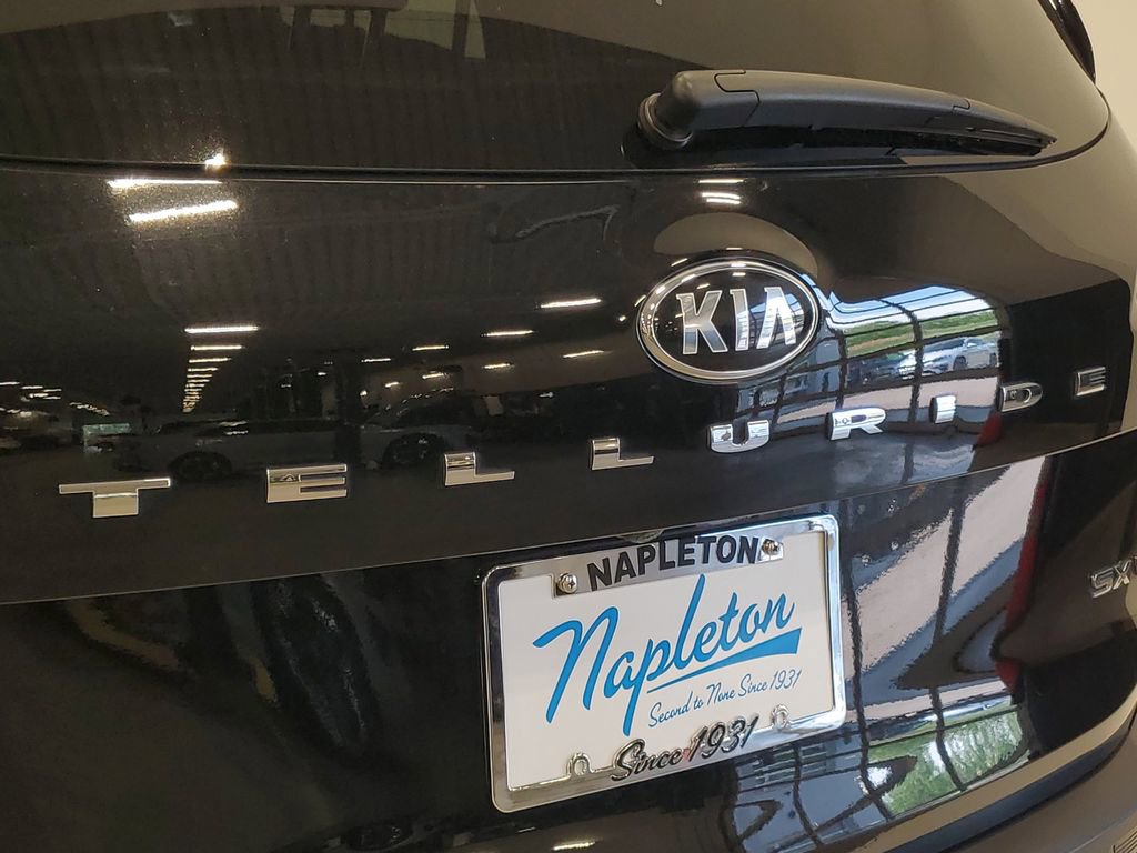 Used 2020 Kia Telluride SX w/ SX Prestige Package AWD/4WD image 7