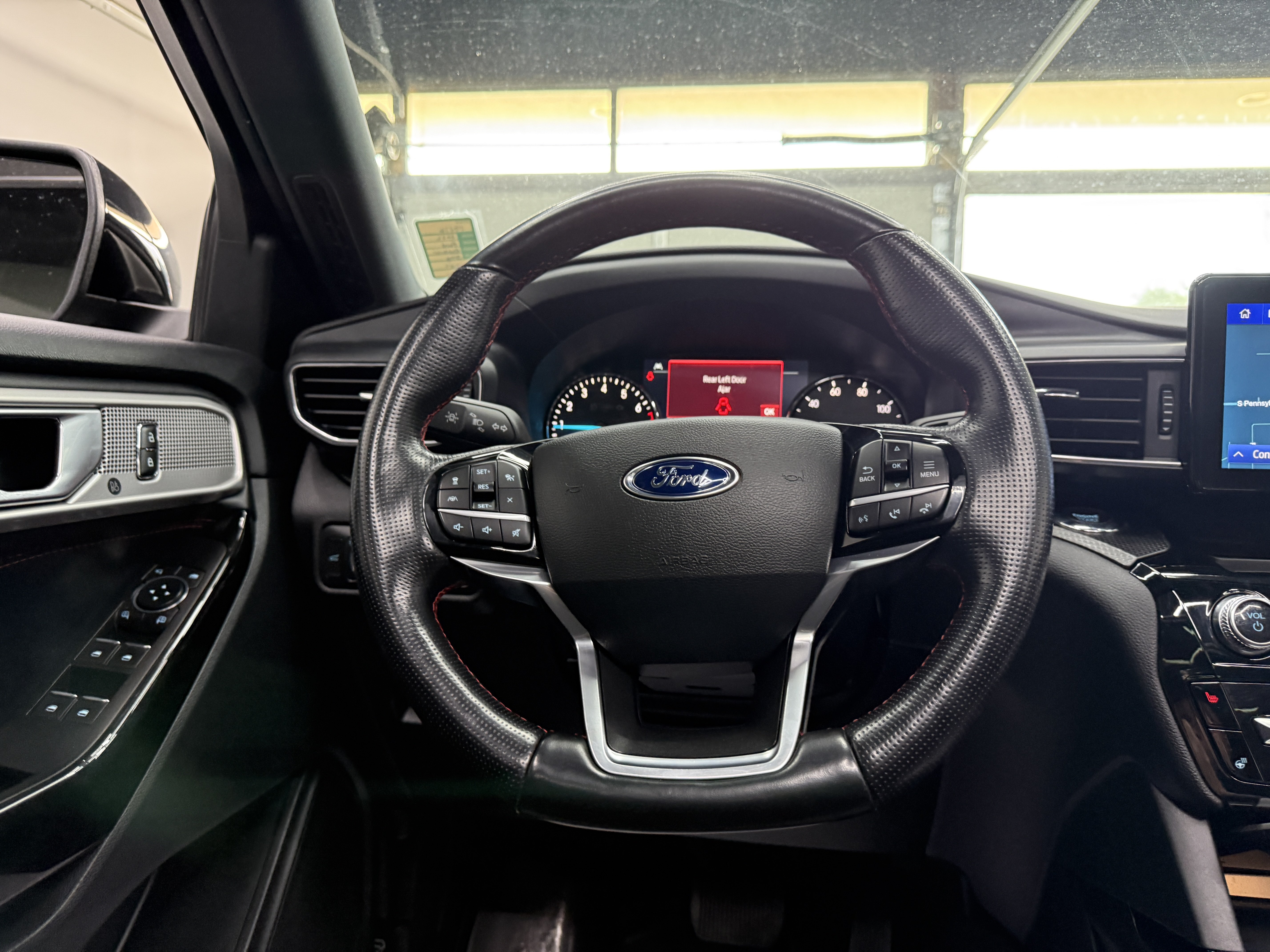 Used 2022 Ford Explorer ST-Line AWD/4WD image 13