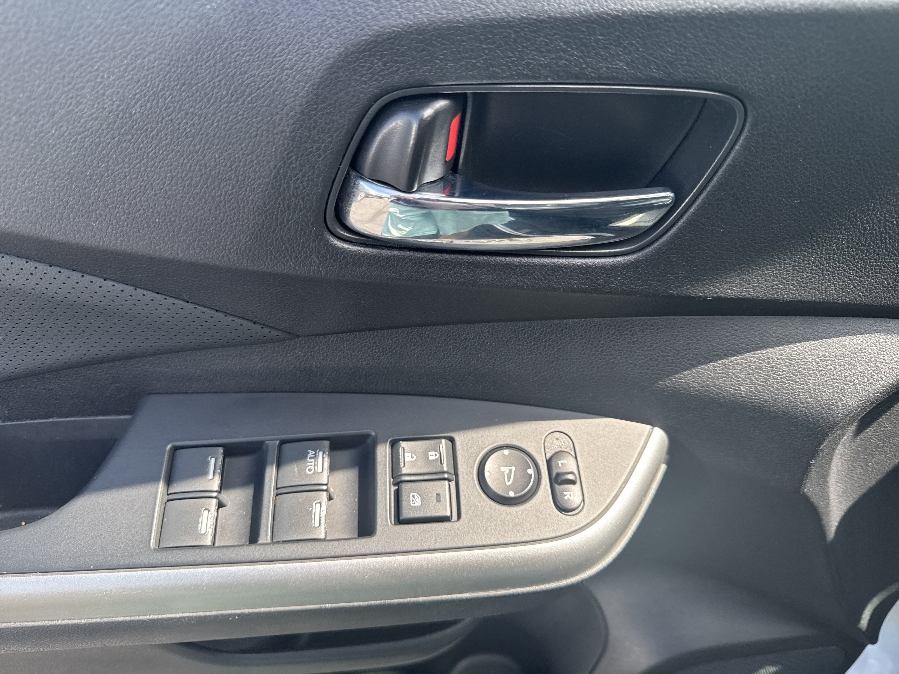 Used 2015 Honda CR-V EX-L image 13