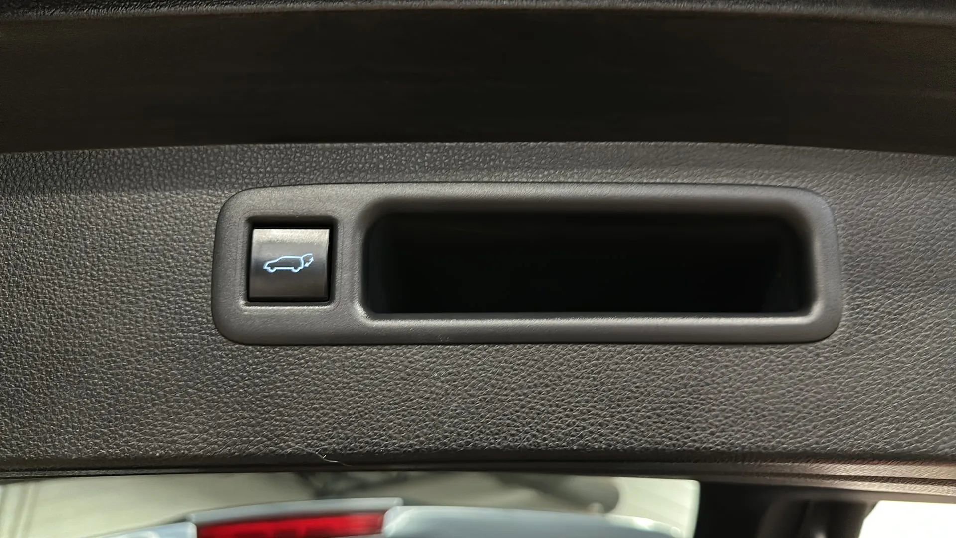 Used 2021 Toyota Highlander Limited image 16