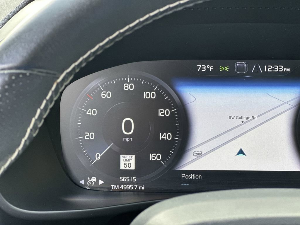 Used 2019 Volvo XC40 T5 R-Design image 16