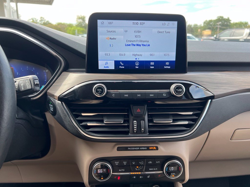 Used 2020 Ford Escape Titanium AWD/4WD image 18