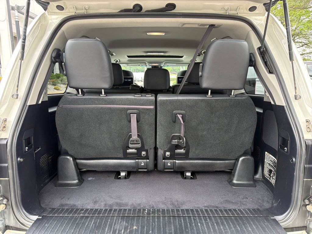 Used 2018 Toyota Land Cruiser AWD/4WD image 35