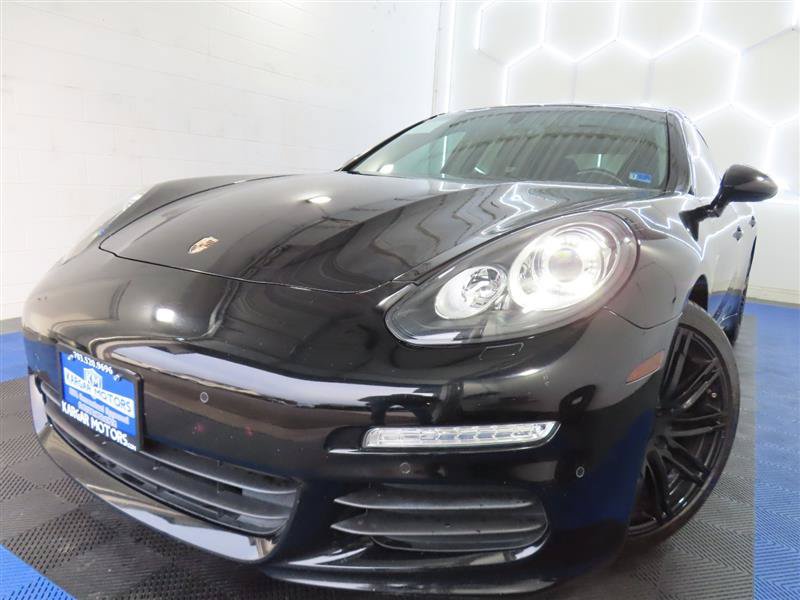 Used 2016 Porsche Panamera Edition RWD image 1