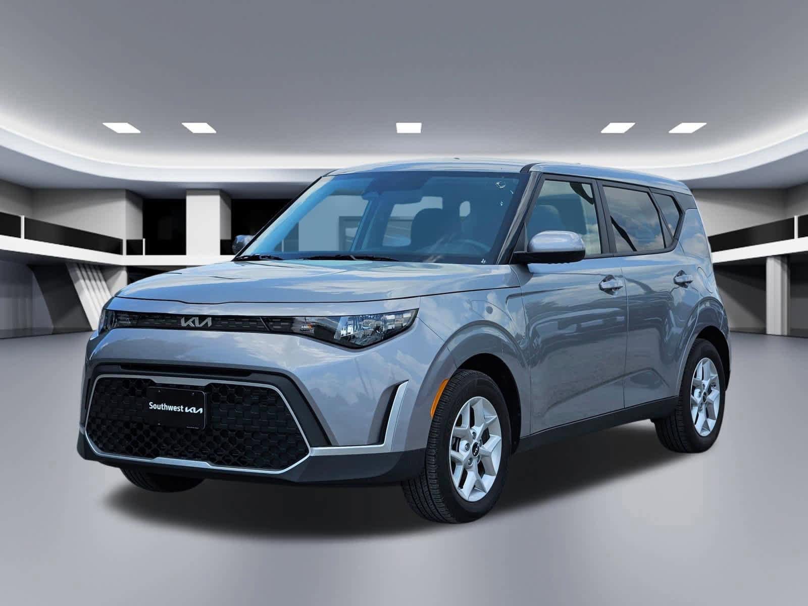 Certified 2025 Kia Soul LX FWD image 9