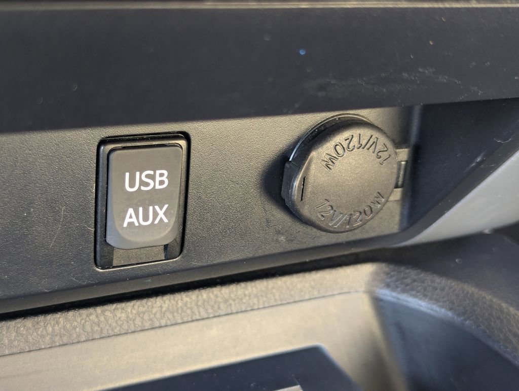 Used 2018 Toyota Tundra SR5 w/ TRD Off Road Package image 21