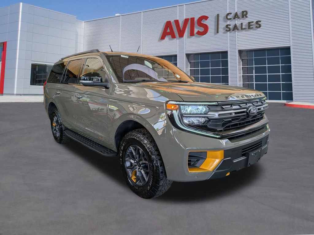 Used 2025 Ford Expedition Tremor image 3
