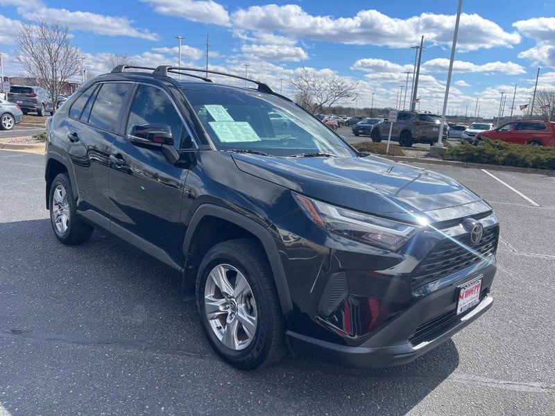 Used 2023 Toyota RAV4 XLE w/ Convenience Package image 7