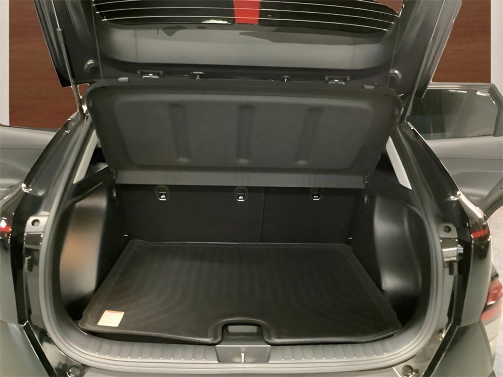 Used 2025 Hyundai Kona SEL image 16