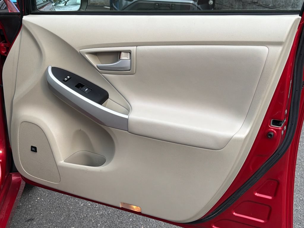 Used 2011 Toyota Prius Four w/ Solar Roof Pkg FWD image 10