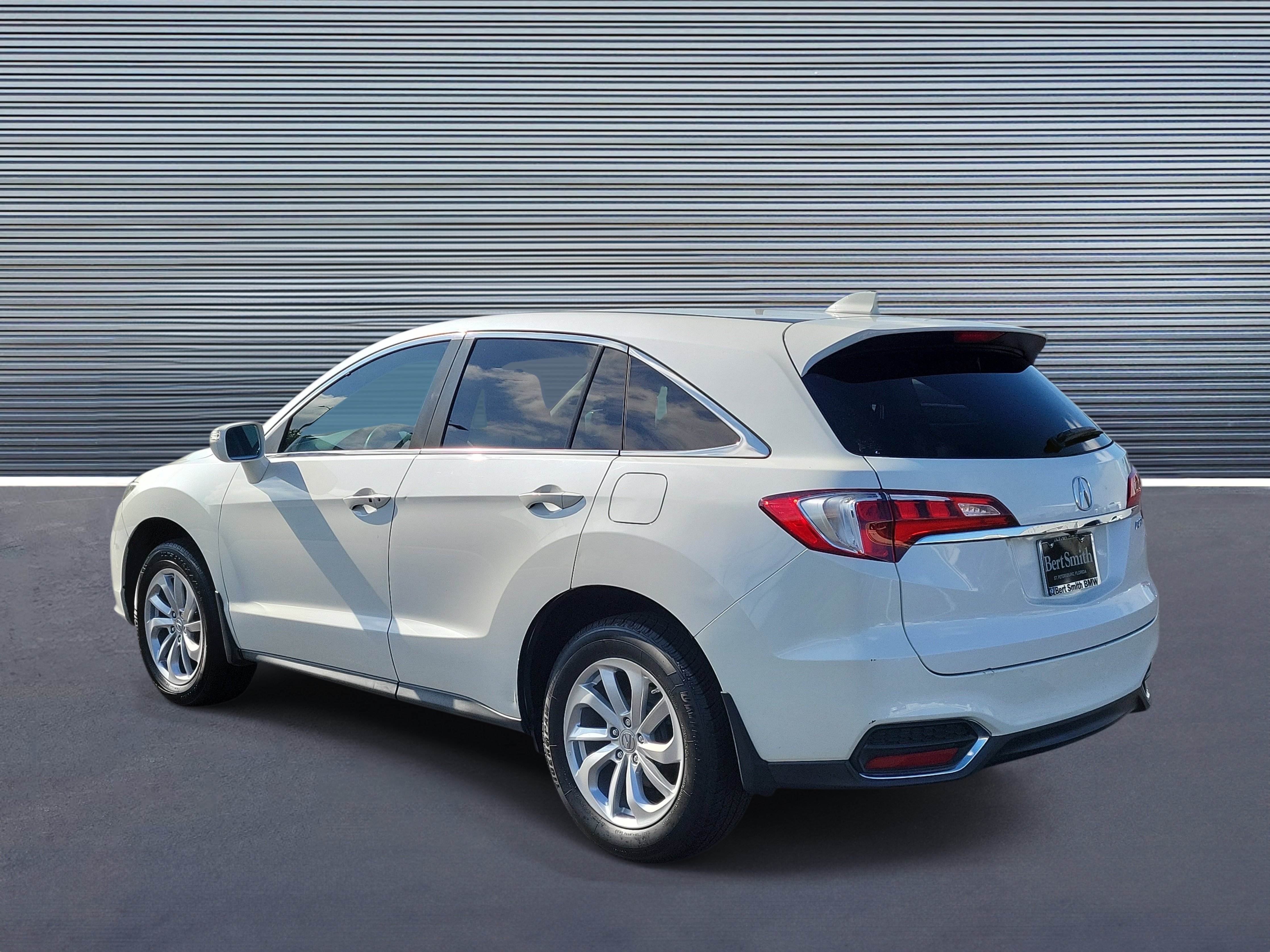 Used 2017 Acura RDX FWD image 4