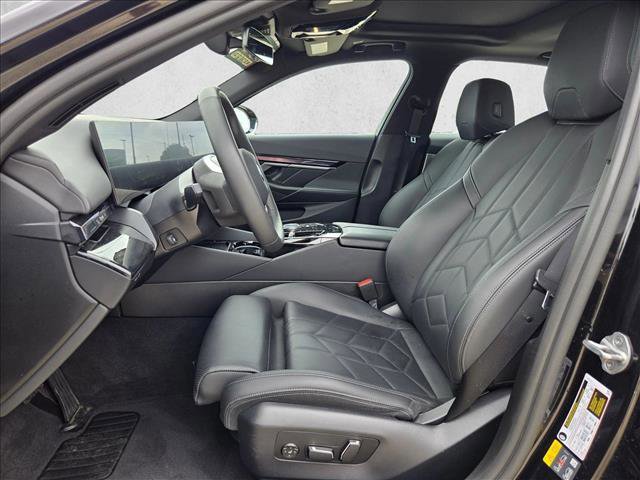 Used 2024 BMW i5 eDrive40i RWD image 17