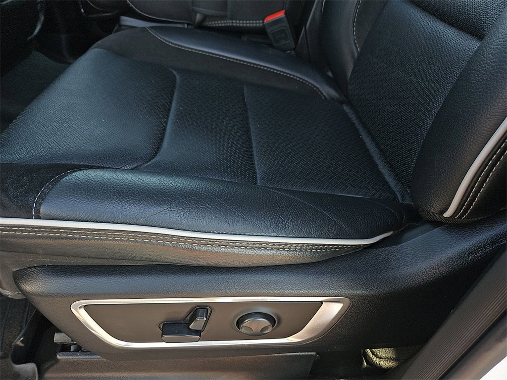 Used 2025 RAM 1500 Laramie image 22
