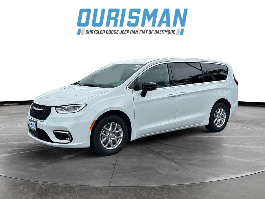 New 2025 Chrysler Pacifica Select FWD image 2