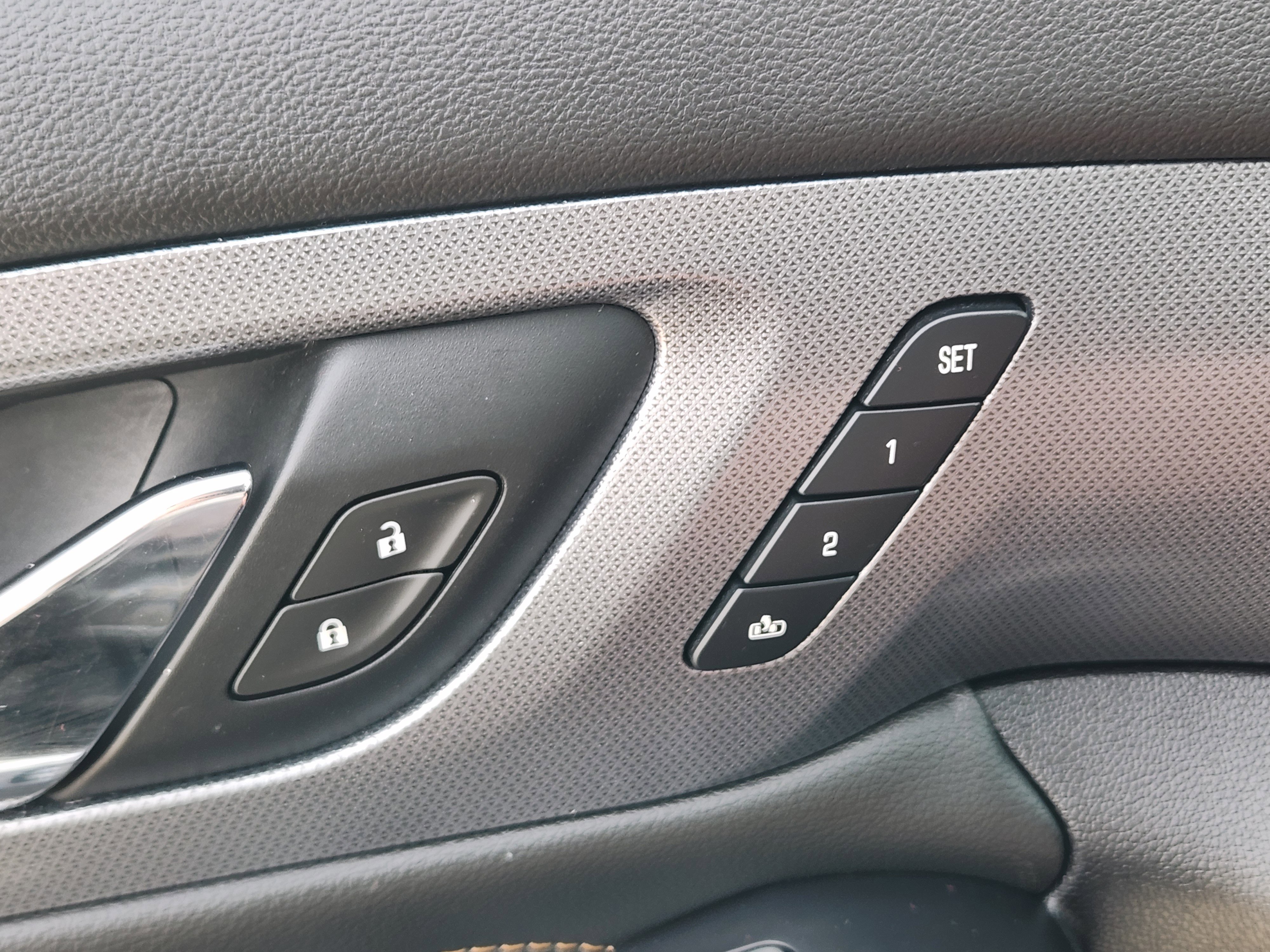 Used 2019 Chevrolet Traverse Premier w/ Driver Confidence II Package image 29