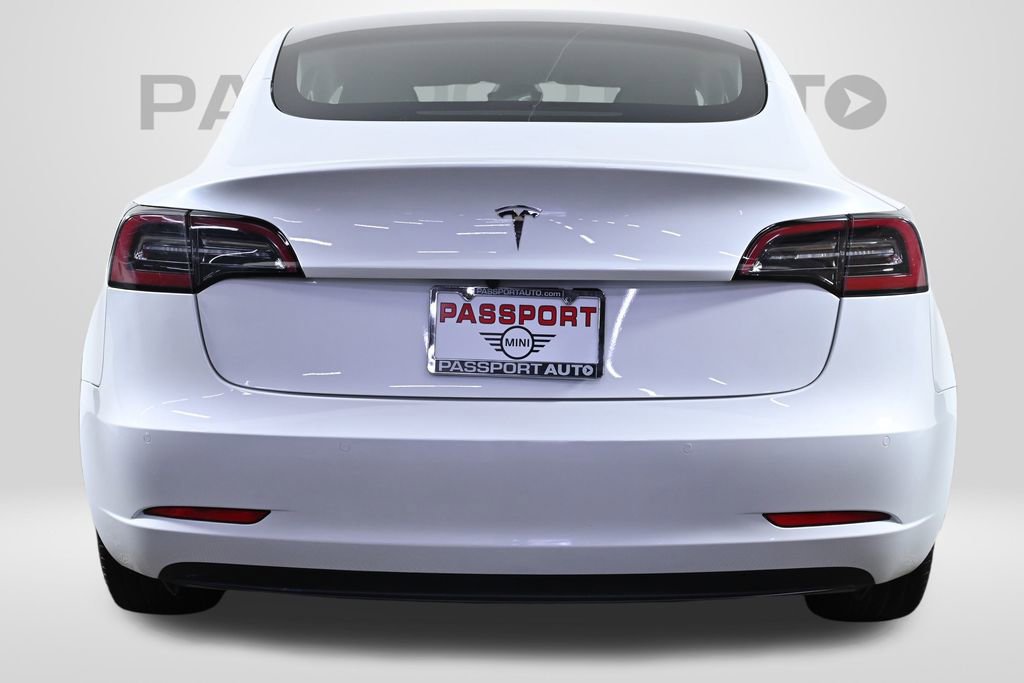 Used 2021 Tesla Model 3 Standard Range Plus image 8