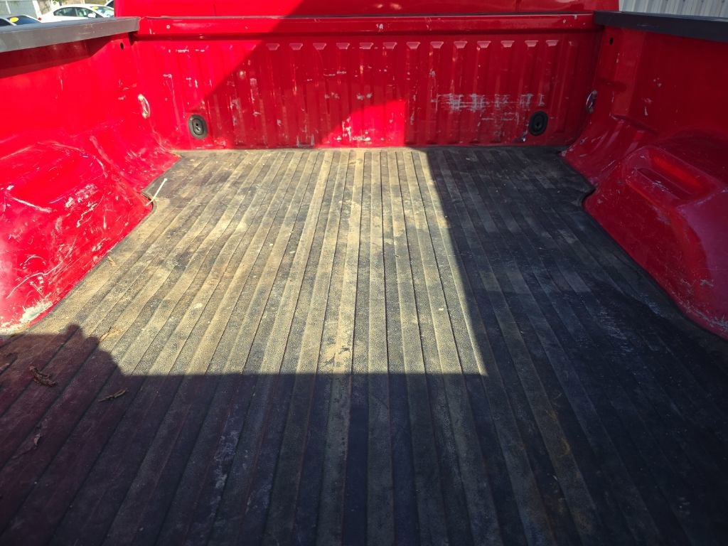 Used 2011 Ford F350 Lariat w/ Lariat Interior Pkg image 25