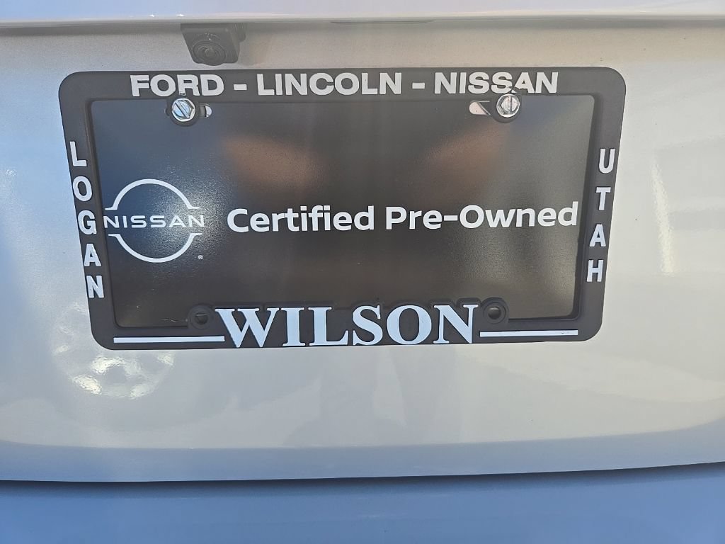 Used 2025 Nissan Versa SR w/ Trunk Package FWD image 43