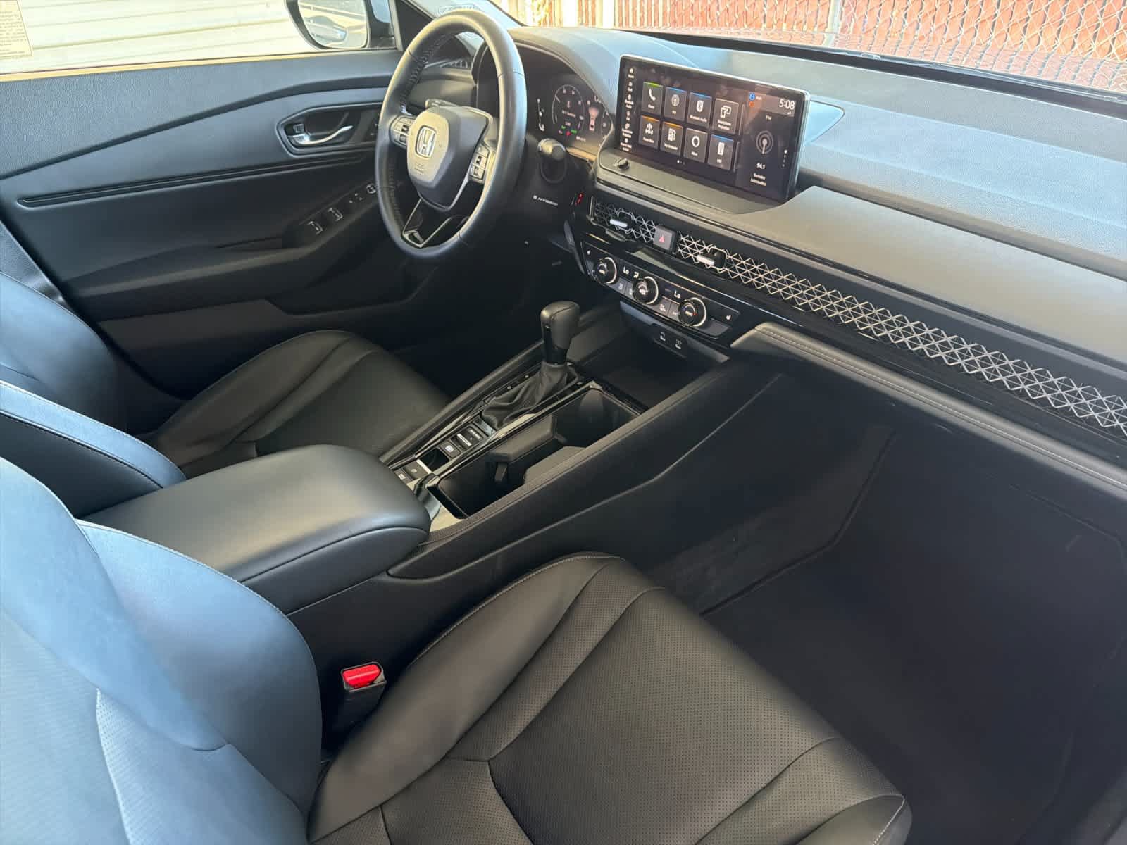 Used 2023 Honda Accord EX-L image 15