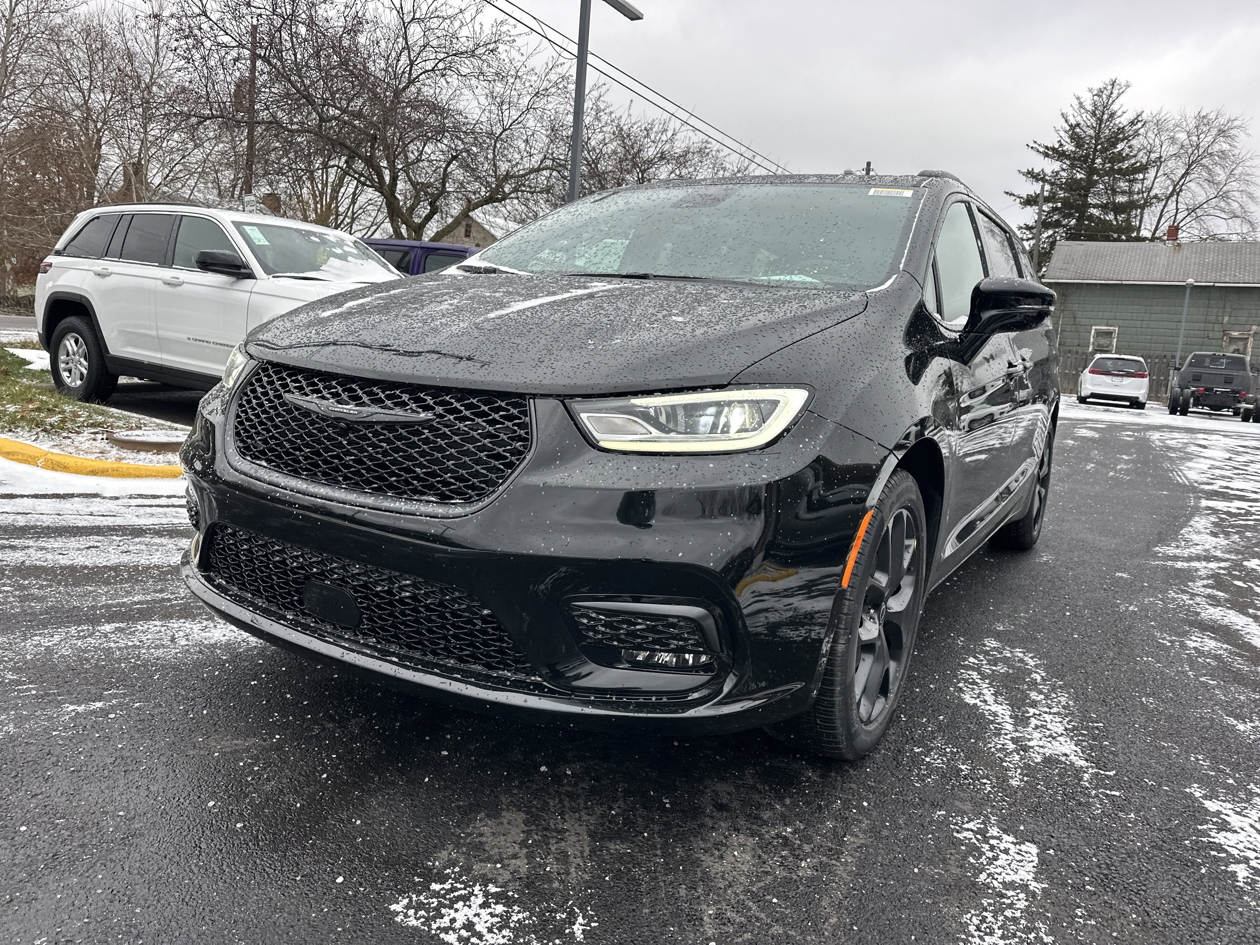 New 2026 Chrysler Pacifica Select image 20