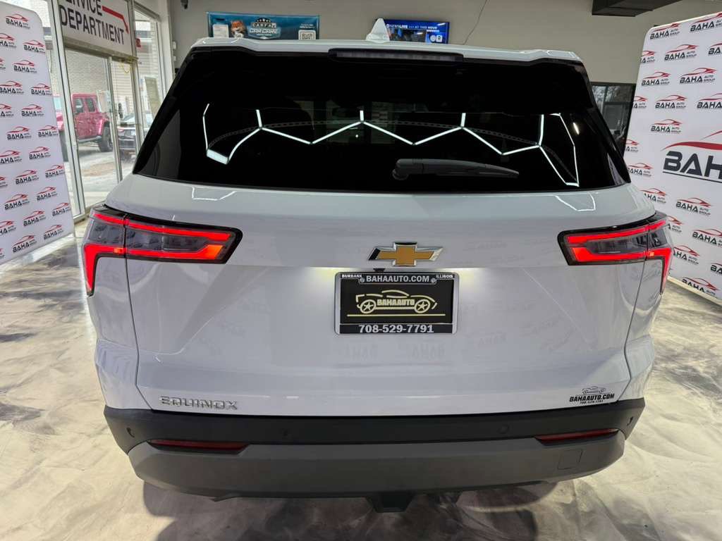 Used 2026 Chevrolet Equinox LT image 9