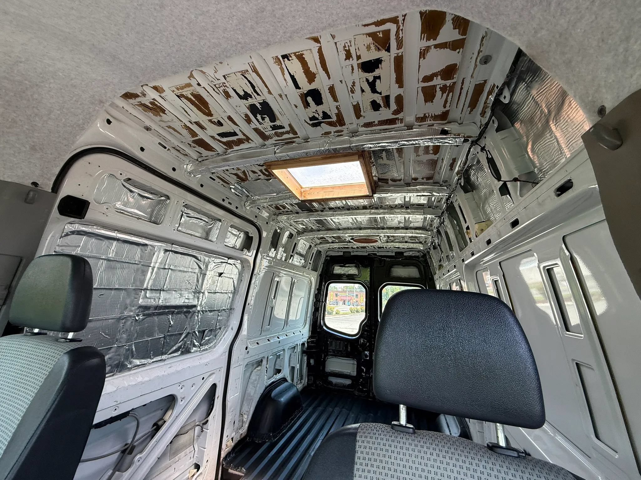 Used 2008 Dodge Sprinter 2500 RWD image 55