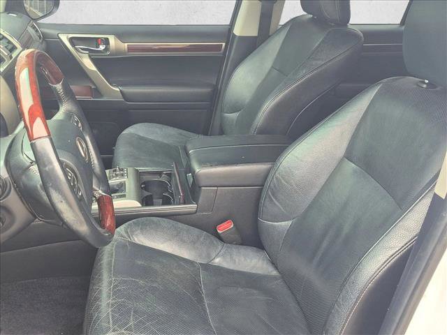 Used 2014 Lexus GX 460 w/ Premium Package image 16