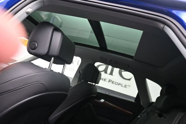Used 2023 Audi Q5 e Prestige w/ Prestige Package AWD/4WD image 31