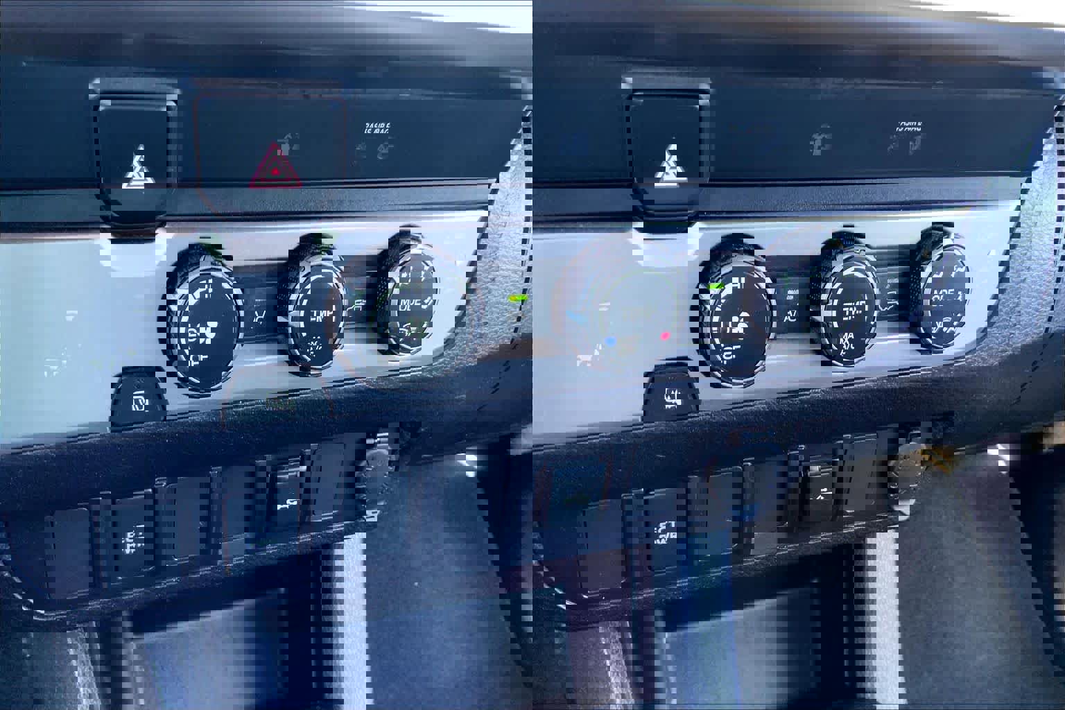 Used 2023 Toyota Tacoma SR5 image 32