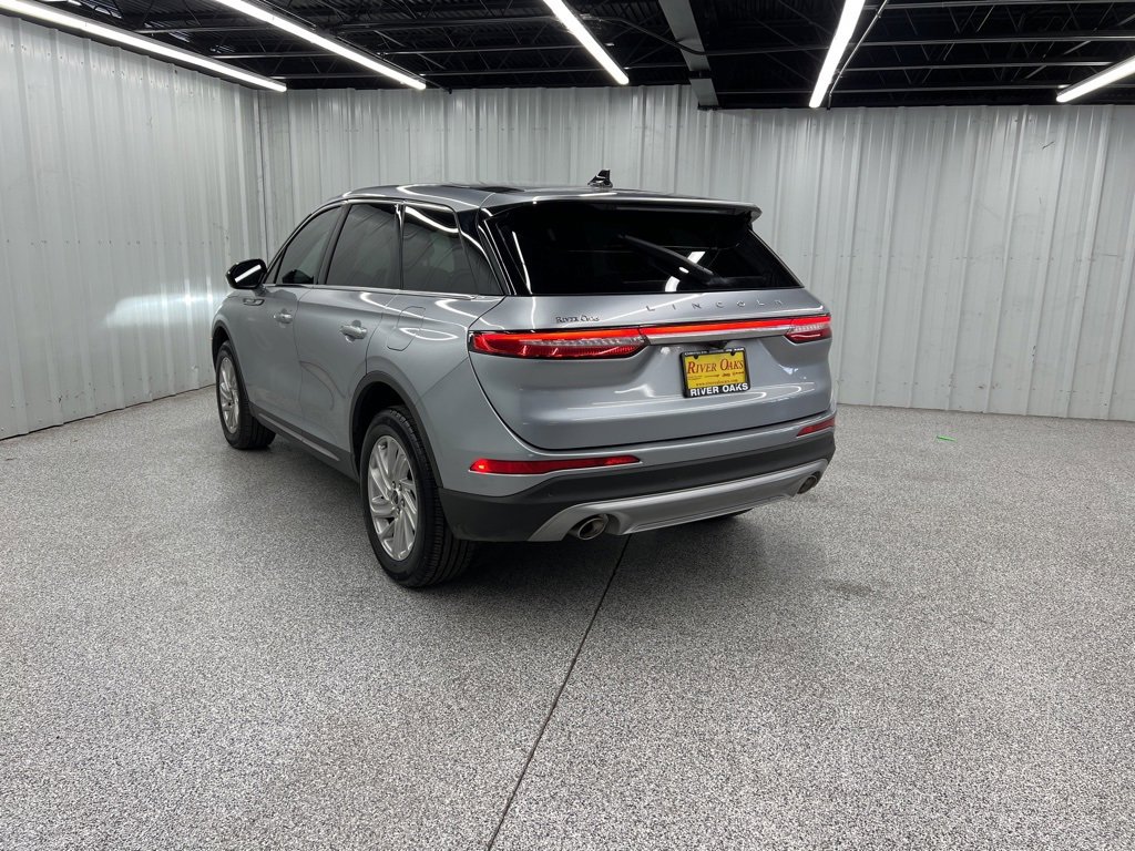 Used 2023 Lincoln Corsair FWD image 4