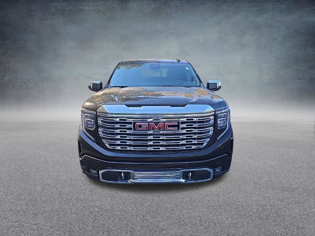 Used 2024 GMC Sierra 1500 Denali AWD/4WD image 3