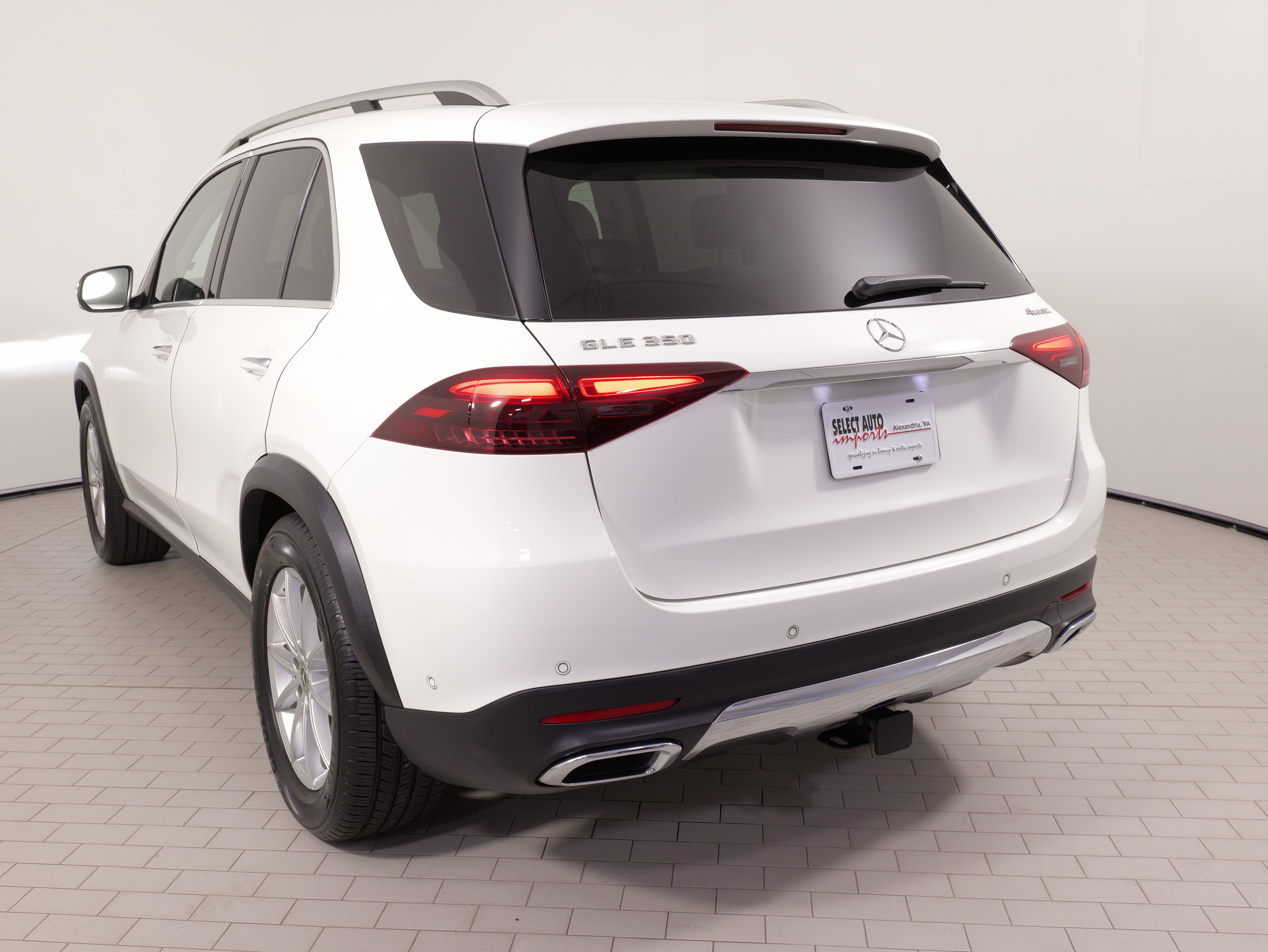 Used 2024 Mercedes-Benz GLE 350 4MATIC image 13