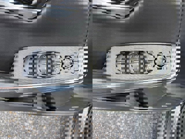 New 2025 Nissan Sentra SR w/ SR Premium Package image 11