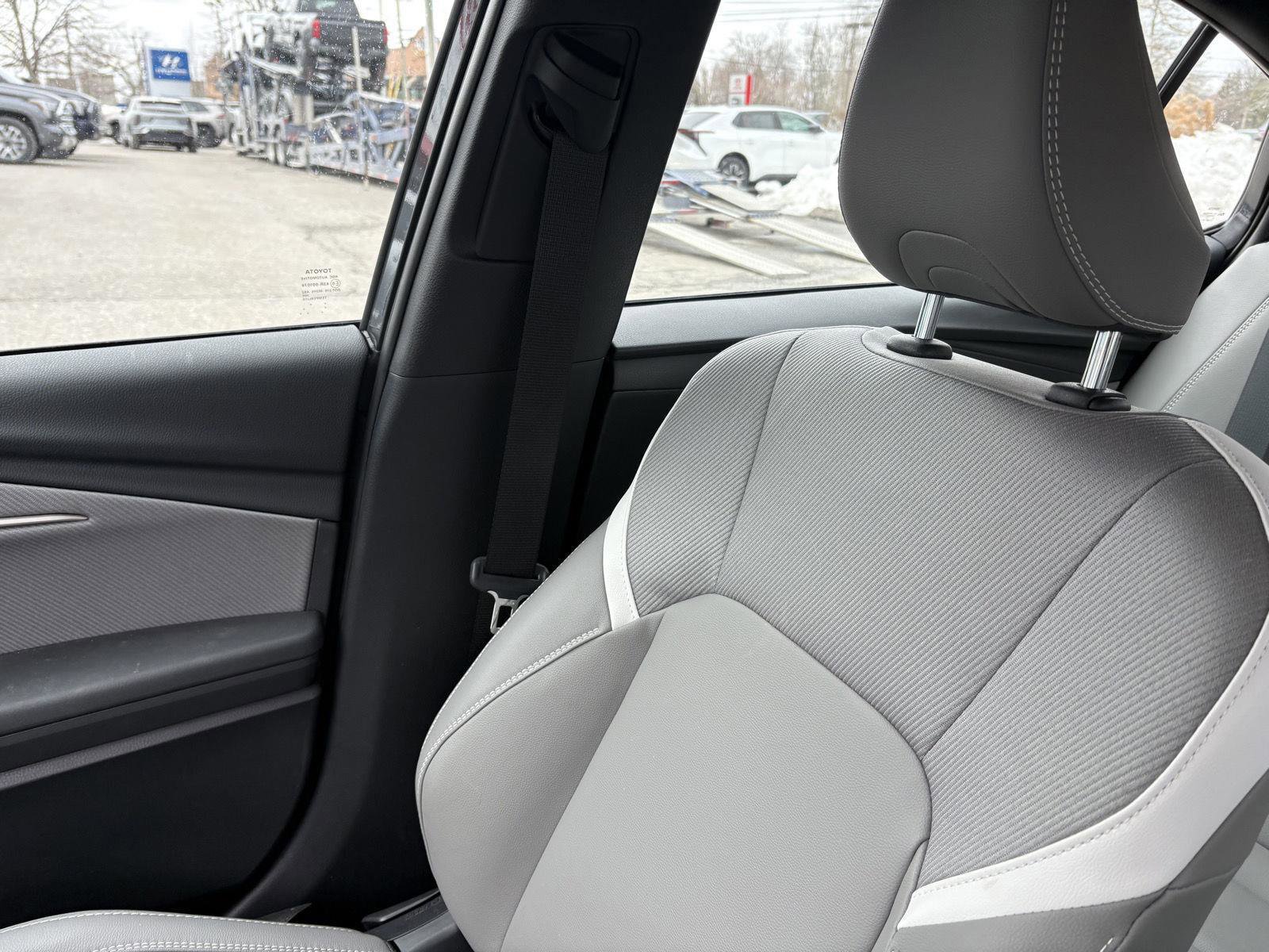 New 2026 Toyota Camry SE w/ Convenience Package image 15