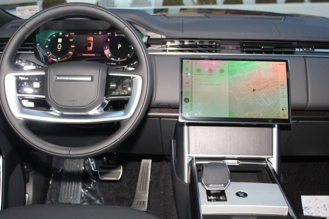 New 2026 Land Rover Range Rover SE image 4