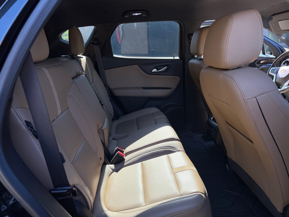 Used 2019 Chevrolet Blazer Premier w/ Driver Confidence II Package AWD/4WD image 33