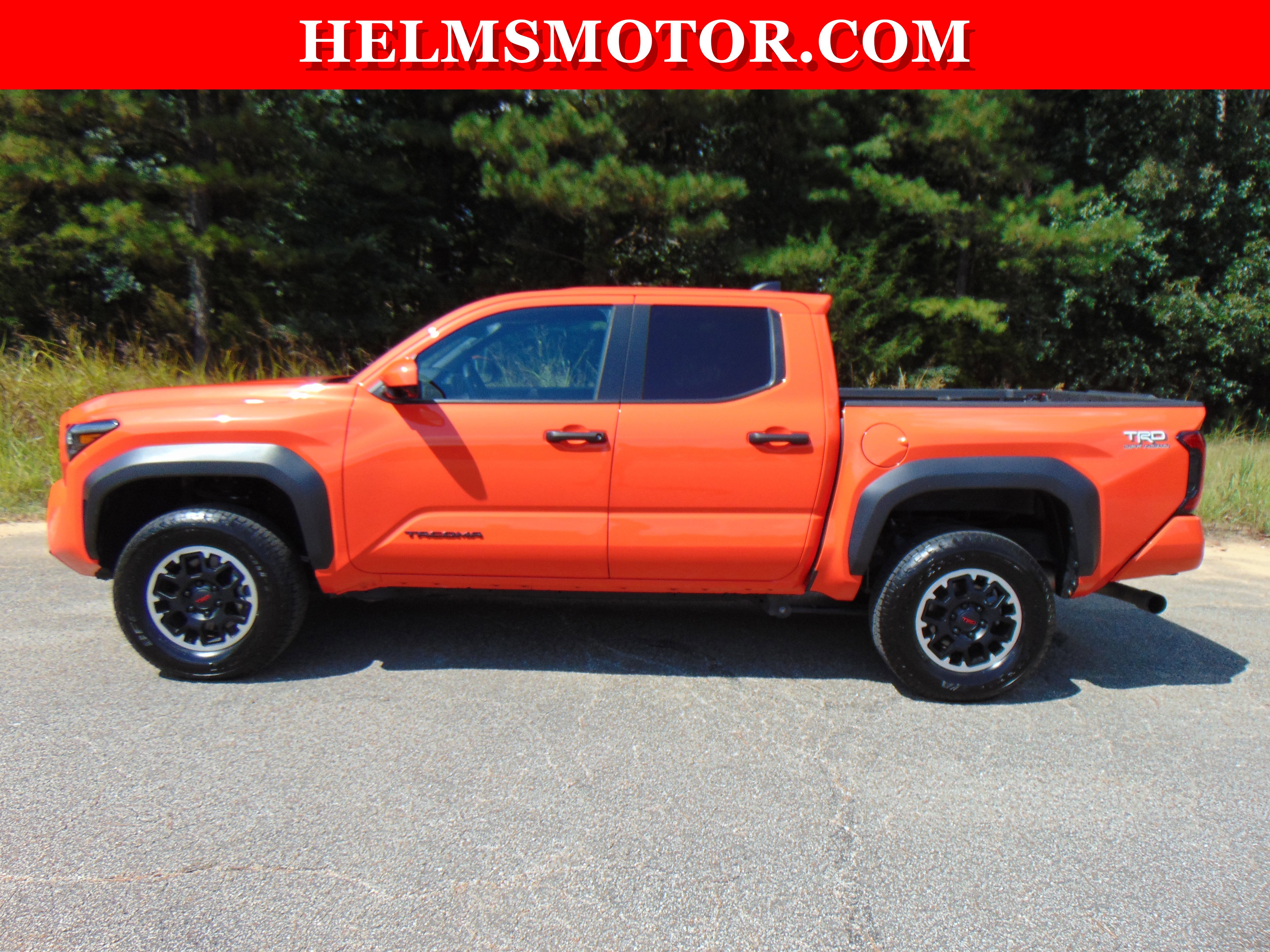 Used 2024 Toyota Tacoma TRD Off-Road image 2