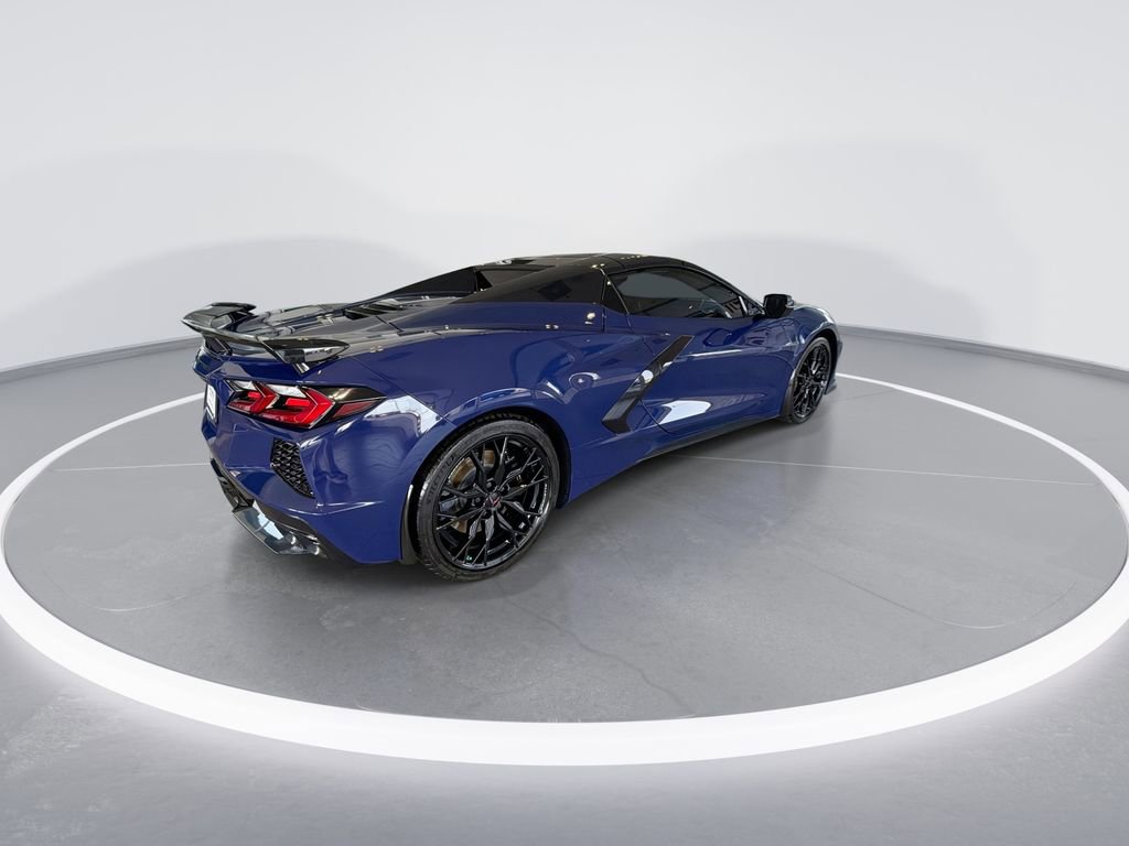 Used 2025 Chevrolet Corvette Stingray Premium Conv w/ Z51 Performance Package RWD image 8