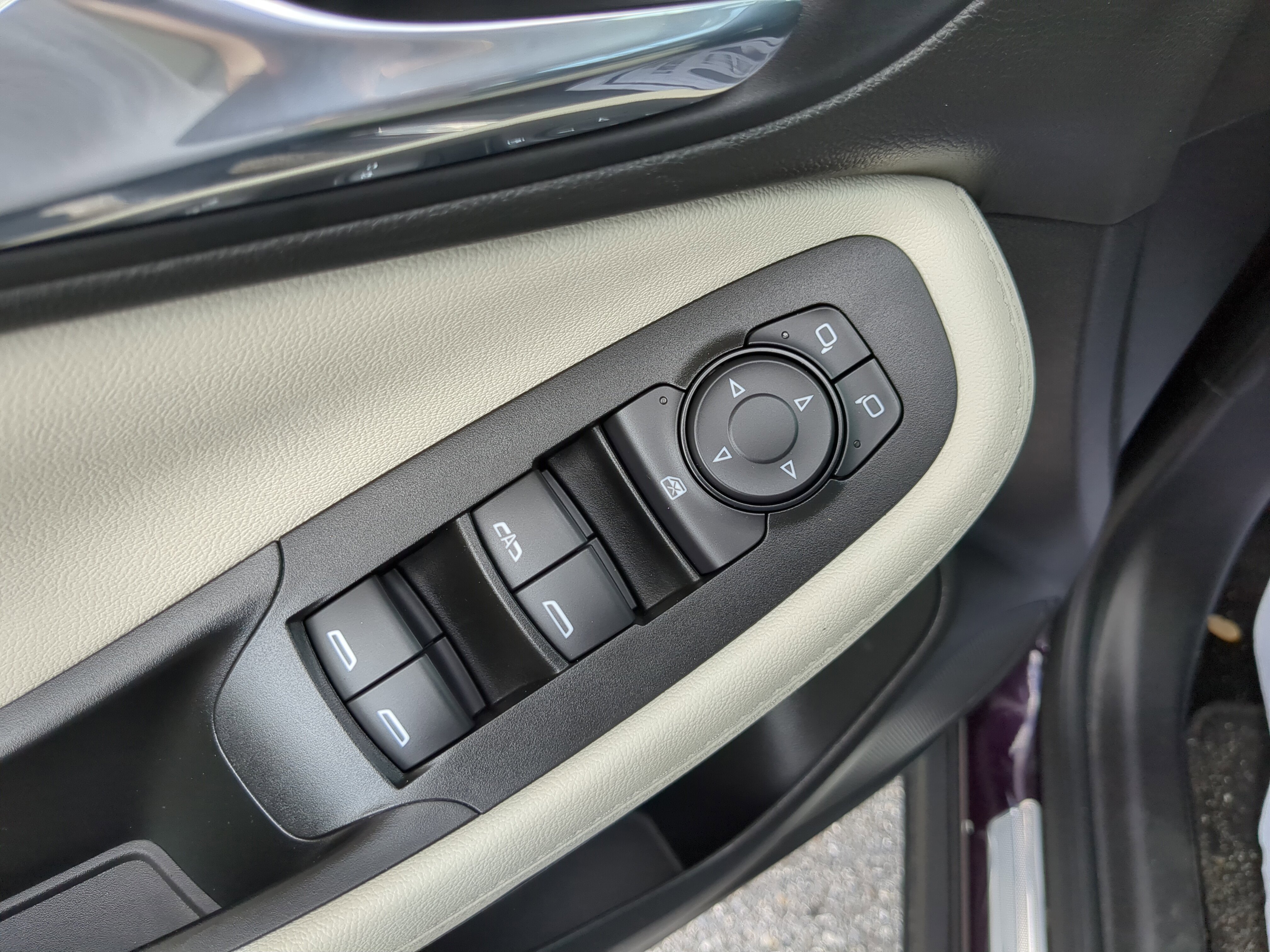 Certified 2021 Buick Encore GX Select w/ Experience Buick Package image 16