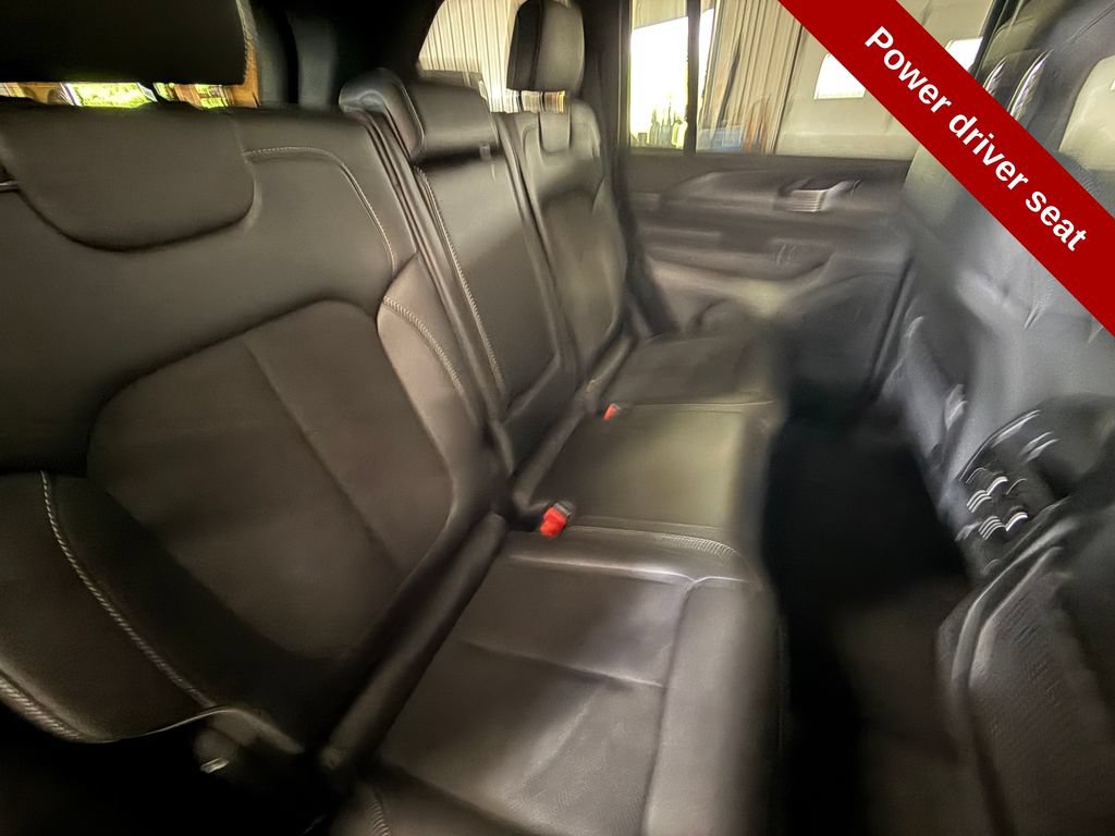 Used 2024 Jeep Grand Cherokee Altitude AWD/4WD image 39