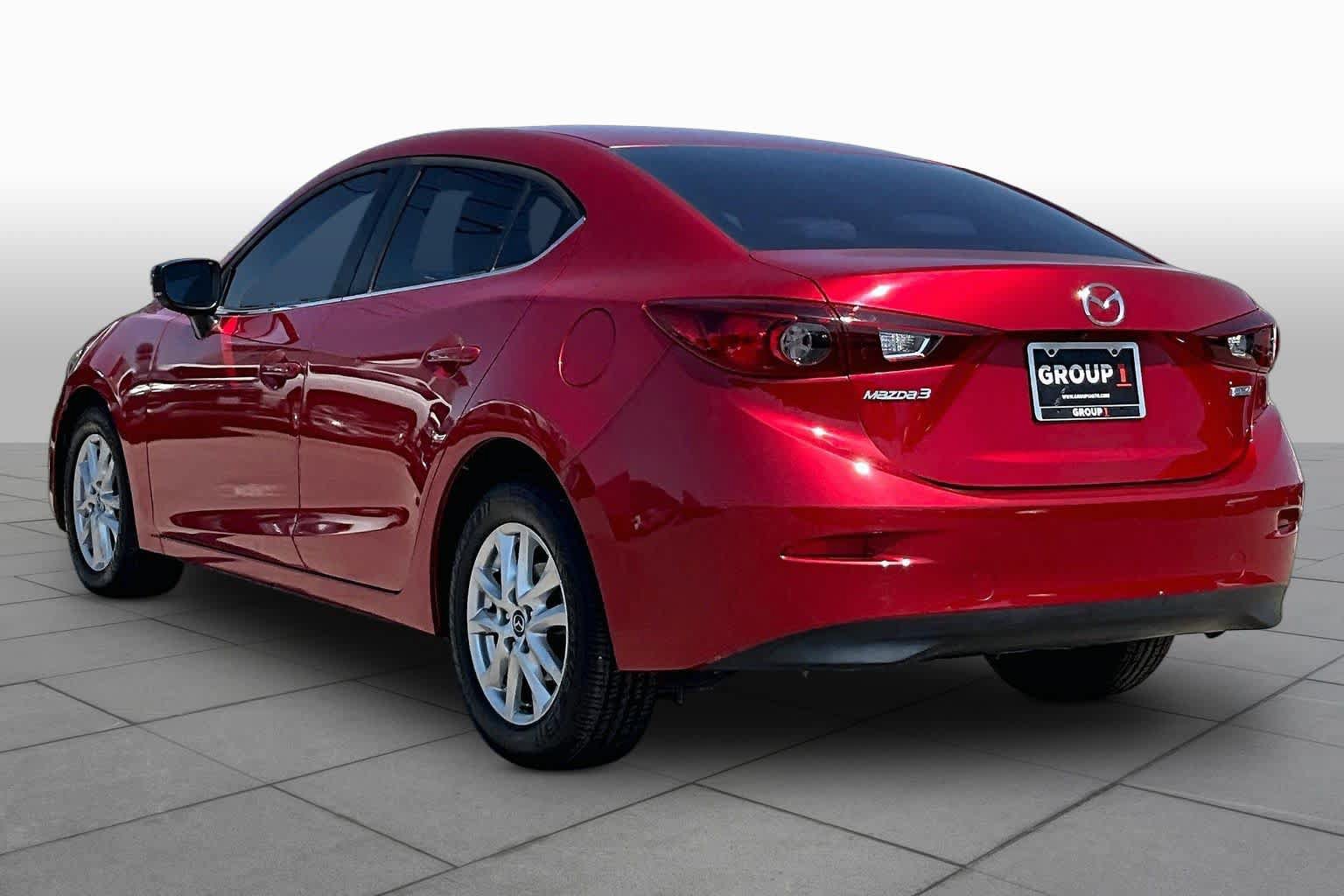 Used 2018 MAZDA MAZDA3 Sport w/ Preferred Equipment Package FWD image 12