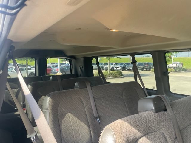 Used 2020 Chevrolet Express 3500 LT w/ LT Preferred Equipment Group RWD image 7