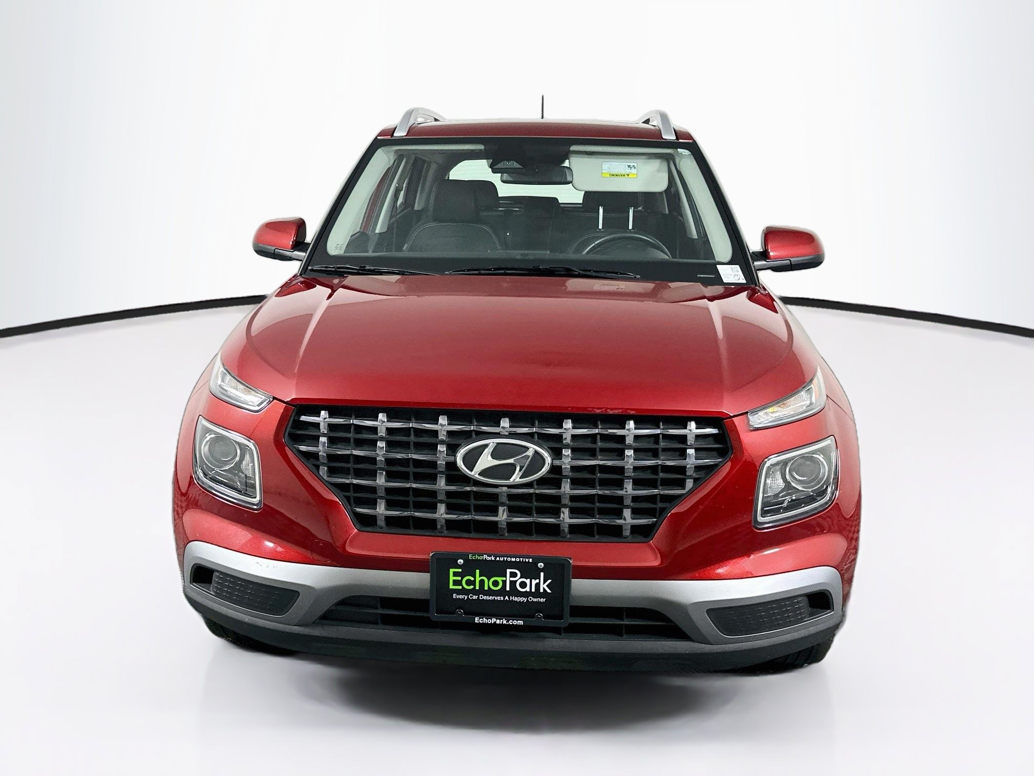 Used 2025 Hyundai Venue SEL FWD image 2