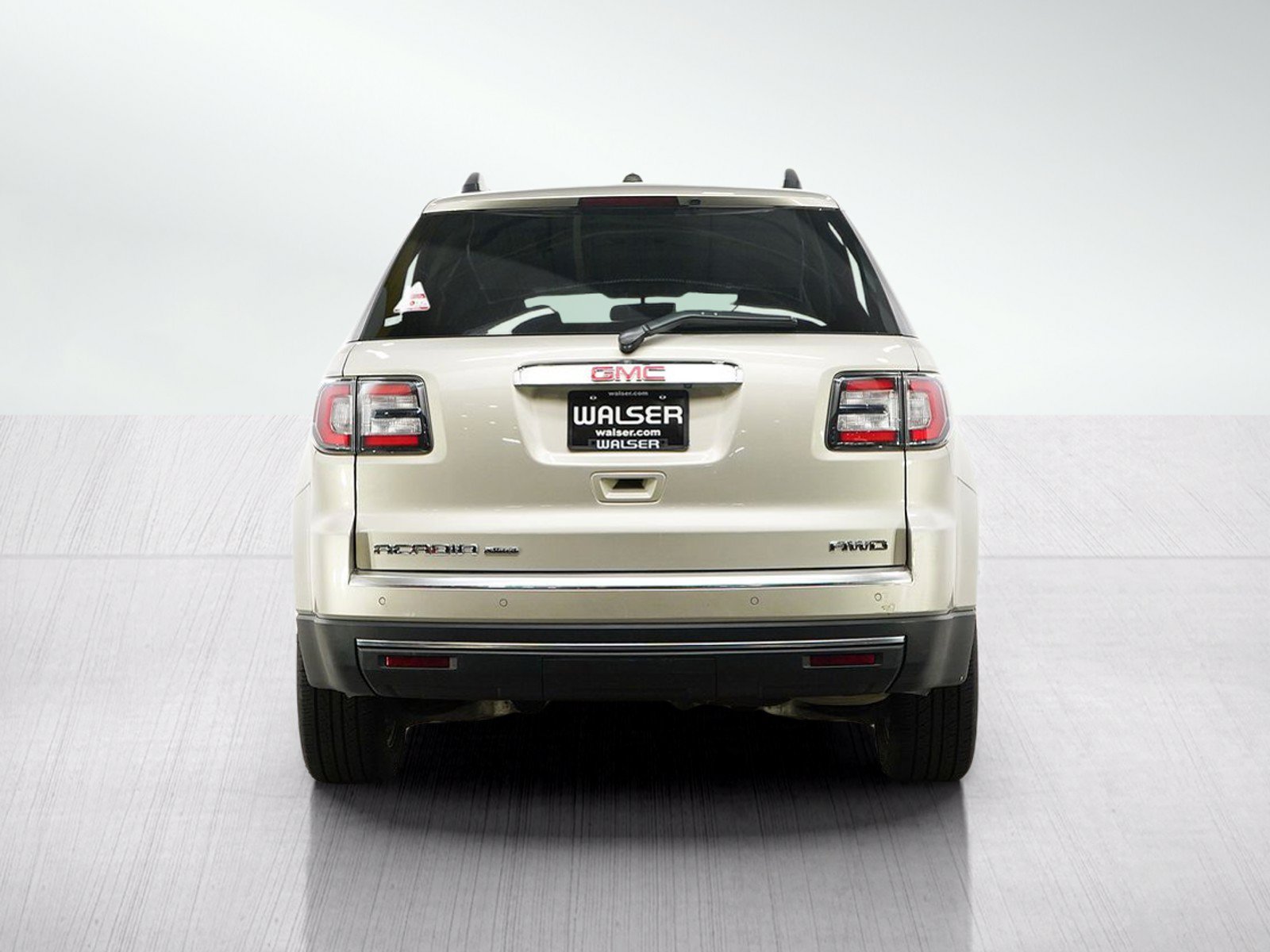 Used 2017 GMC Acadia Limited SLT AWD/4WD image 4
