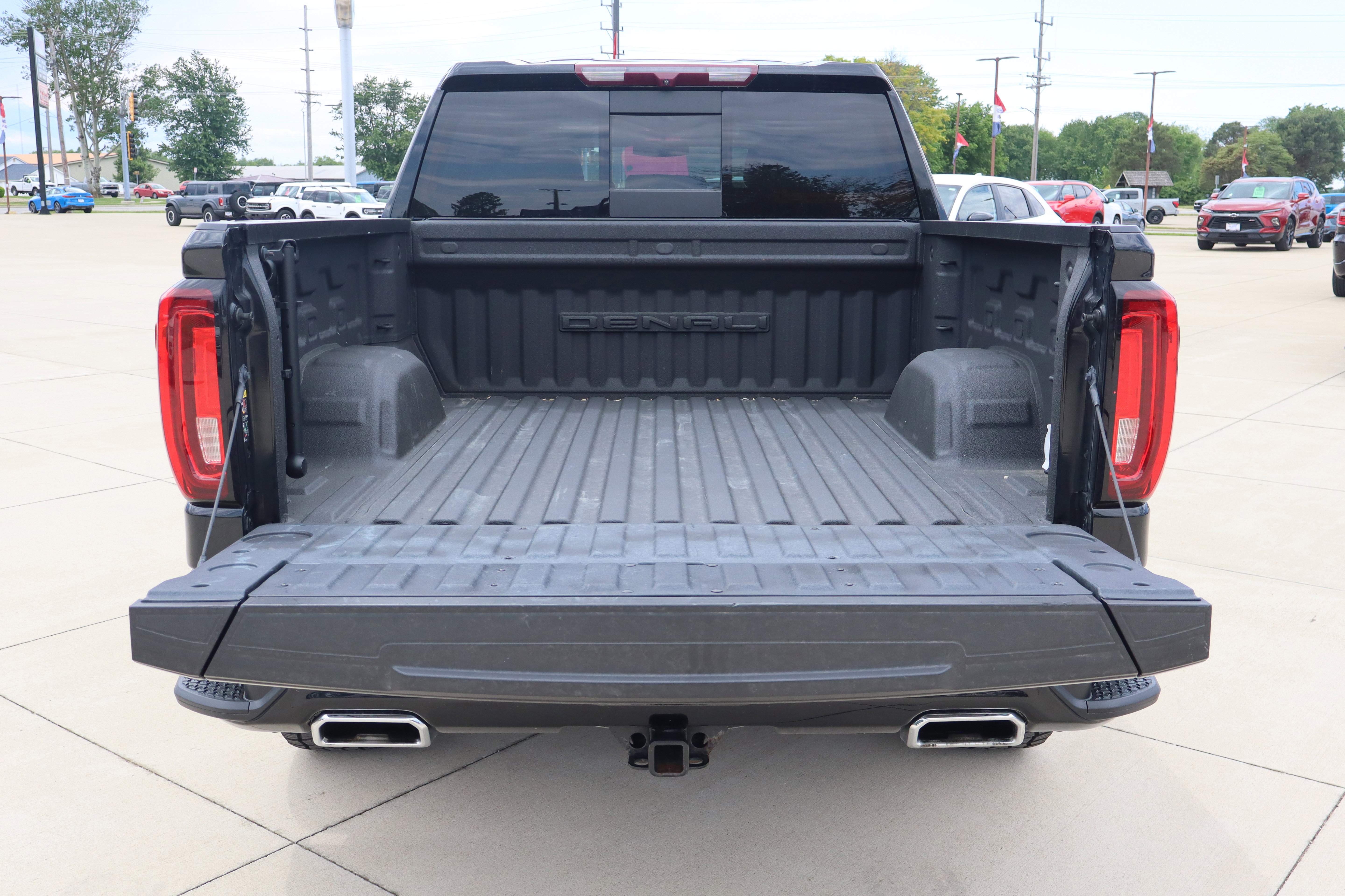 Used 2022 GMC Sierra 1500 Denali AWD/4WD image 30