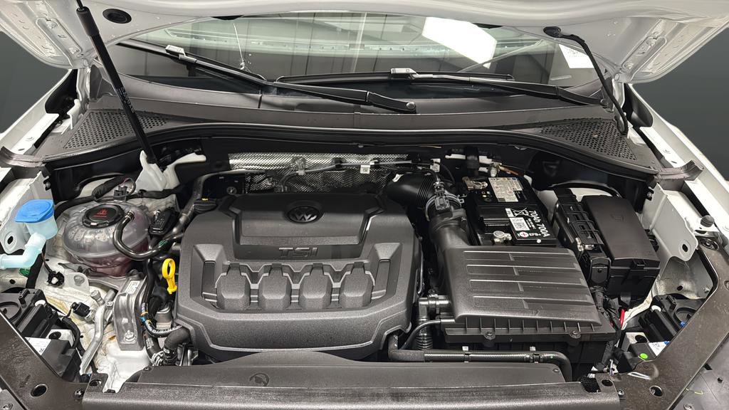 Used 2024 Volkswagen Tiguan S image 31