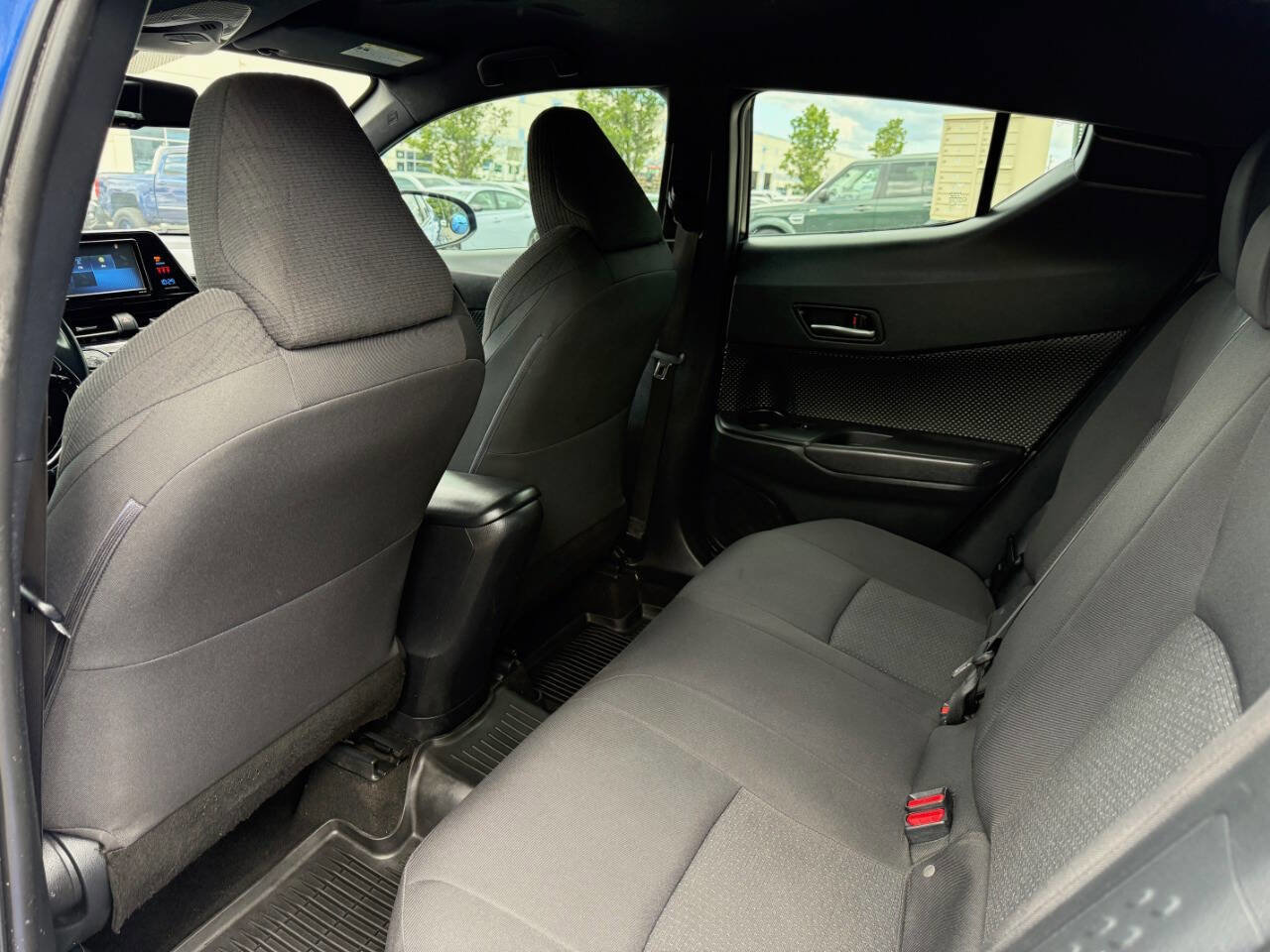 Used 2018 Toyota C-HR XLE image 18