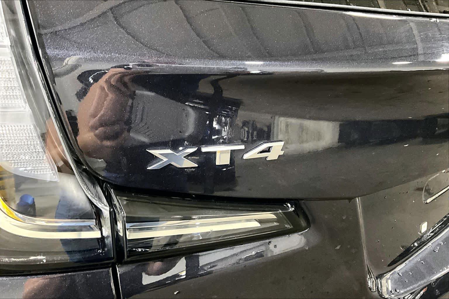 Used 2022 Cadillac XT4 Sport w/ Enhanced Visibility Package FWD image 31