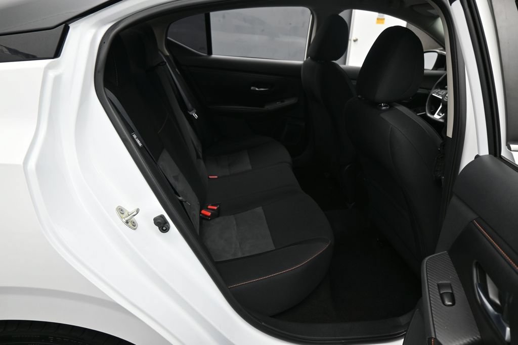 Used 2021 Nissan Sentra SR FWD image 32